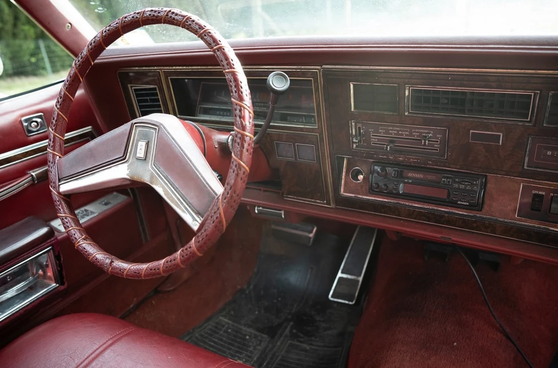 1979 Oldsmobile Custom Cruiser - Image 15 of 30