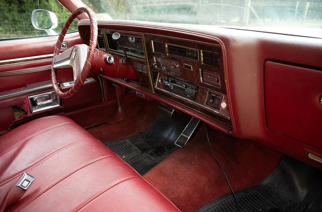 1979 Oldsmobile Custom Cruiser - Image 16 of 30