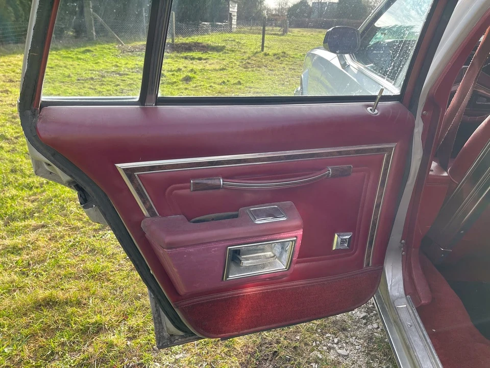 1979 Oldsmobile Custom Cruiser - Image 23 of 30