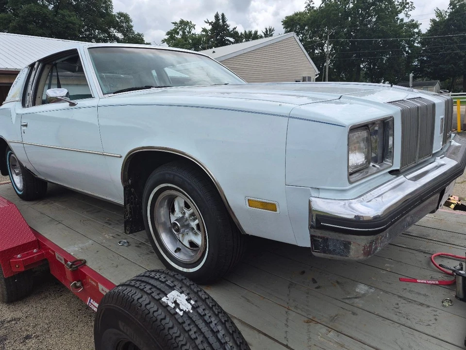 1979 Oldsmobile Cutlass 5th Gen - Image 9 of 14
