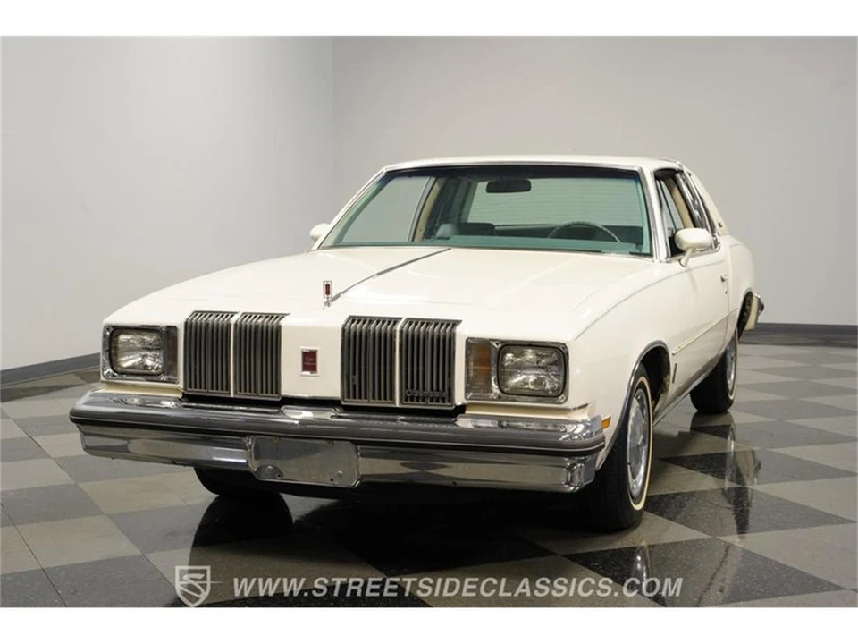 1979 Oldsmobile Cutlass 5th Gen - Image 17 of 31