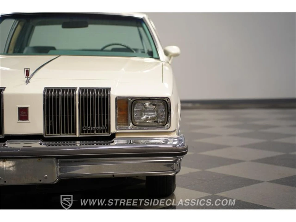 1979 Oldsmobile Cutlass 5th Gen - Image 19 of 31