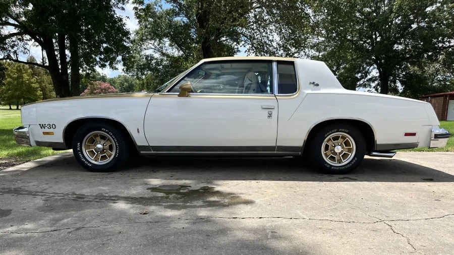 1979 Oldsmobile Cutlass Supreme - Image 2 of 18