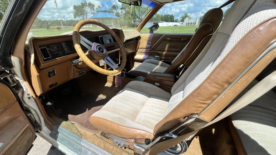 1979 Oldsmobile Cutlass Supreme - Image 4 of 18