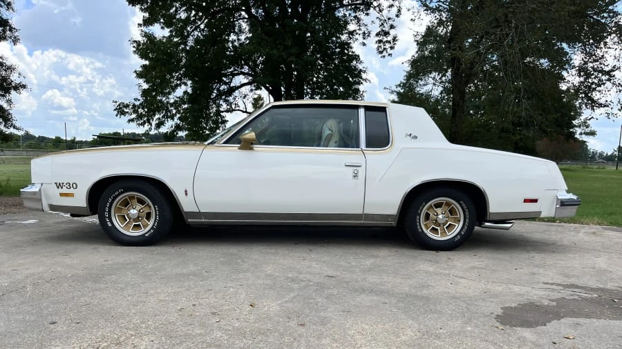 1979 Oldsmobile Cutlass Supreme - Image 16 of 18
