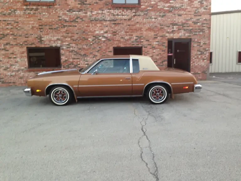 1979 Oldsmobile Cutlass Supreme - Image 2 of 2