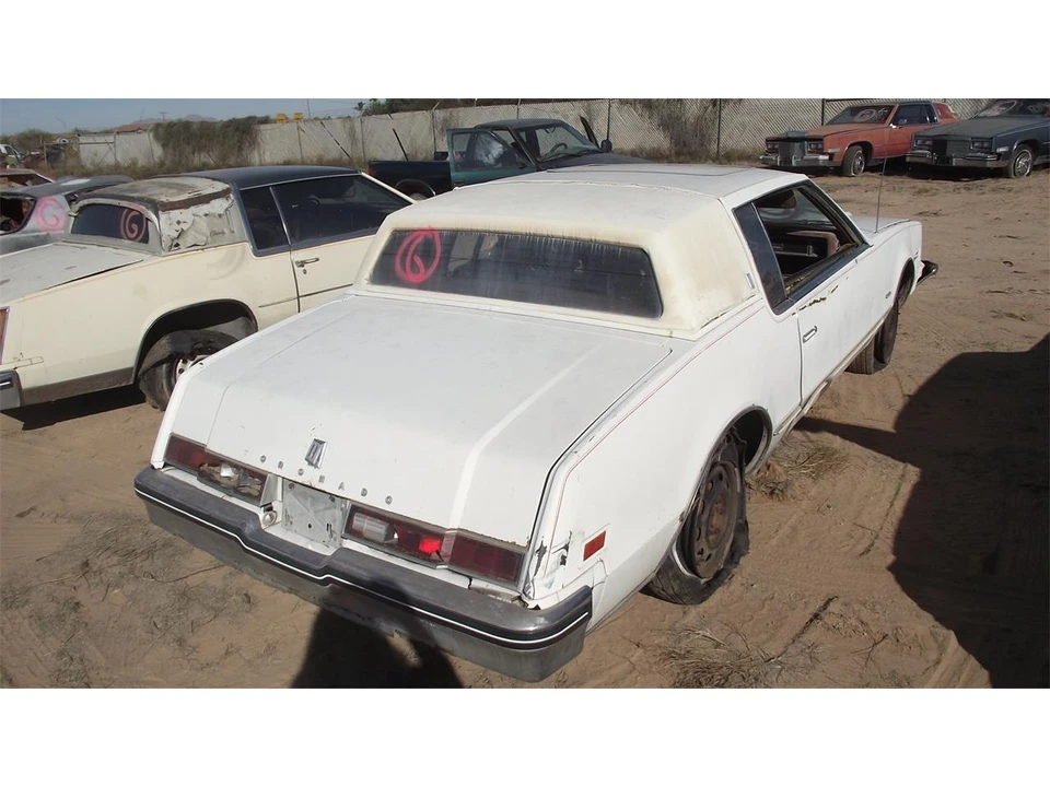 1979 Oldsmobile Toronado - Image 2 of 2