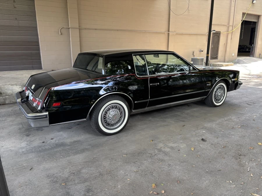 1979 Oldsmobile Toronado - Image 2 of 19