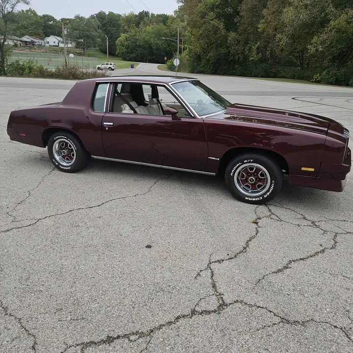 1979 Oldsmobile Cutlass 5th Gen - Image 4 of 9