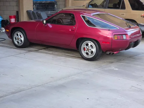 1979 PORSCHE 928