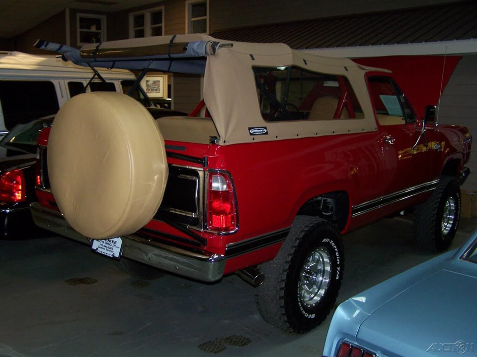 1979 Plymouth Trail Duster - Image 18 of 21