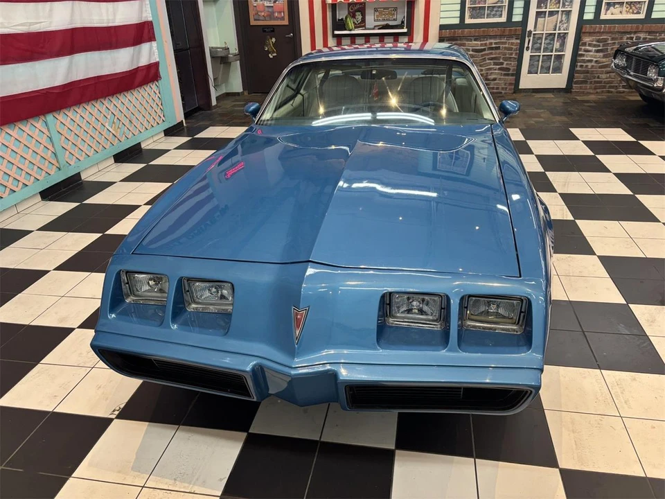 1979 Pontiac Firebird 2nd Gen - Image 9 of 31
