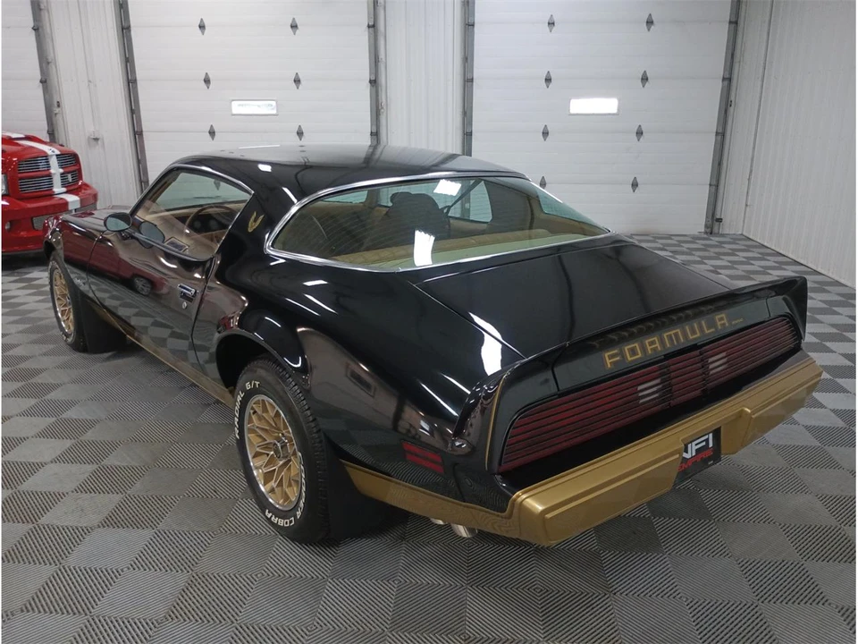 1979 Pontiac Firebird 2nd Gen - Image 10 of 31