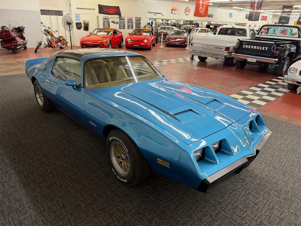 1979 Pontiac Firebird 2nd Gen - Image 10 of 31