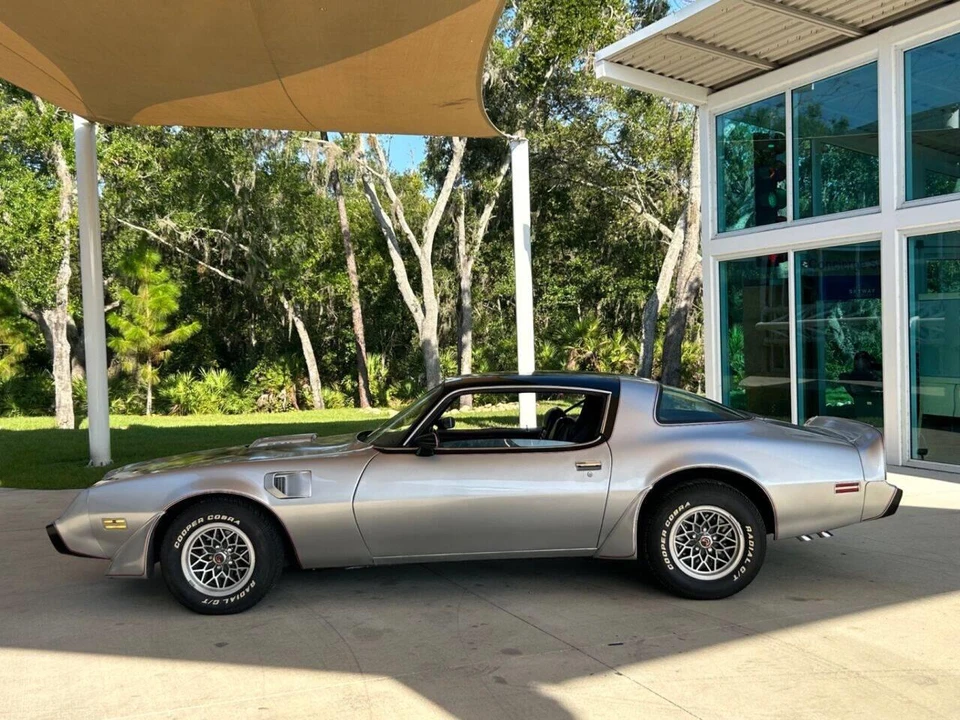 1979 Pontiac Firebird 2nd Gen - Image 11 of 31