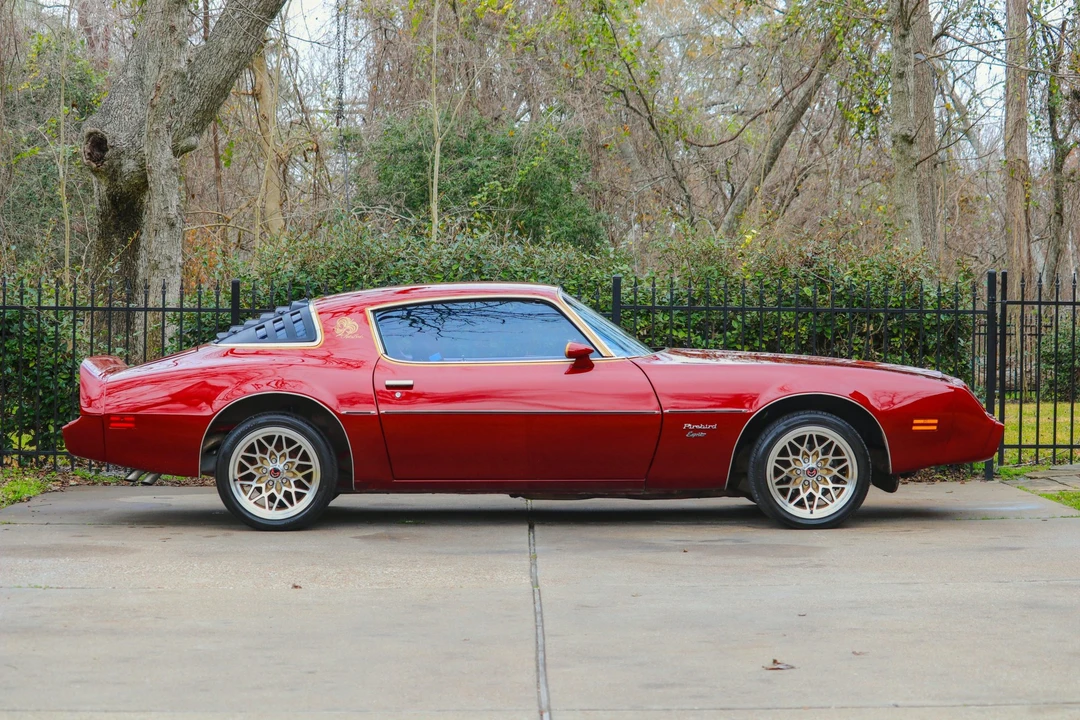 1979 Pontiac Firebird Esprit 2nd Gen - Image 22 of 31