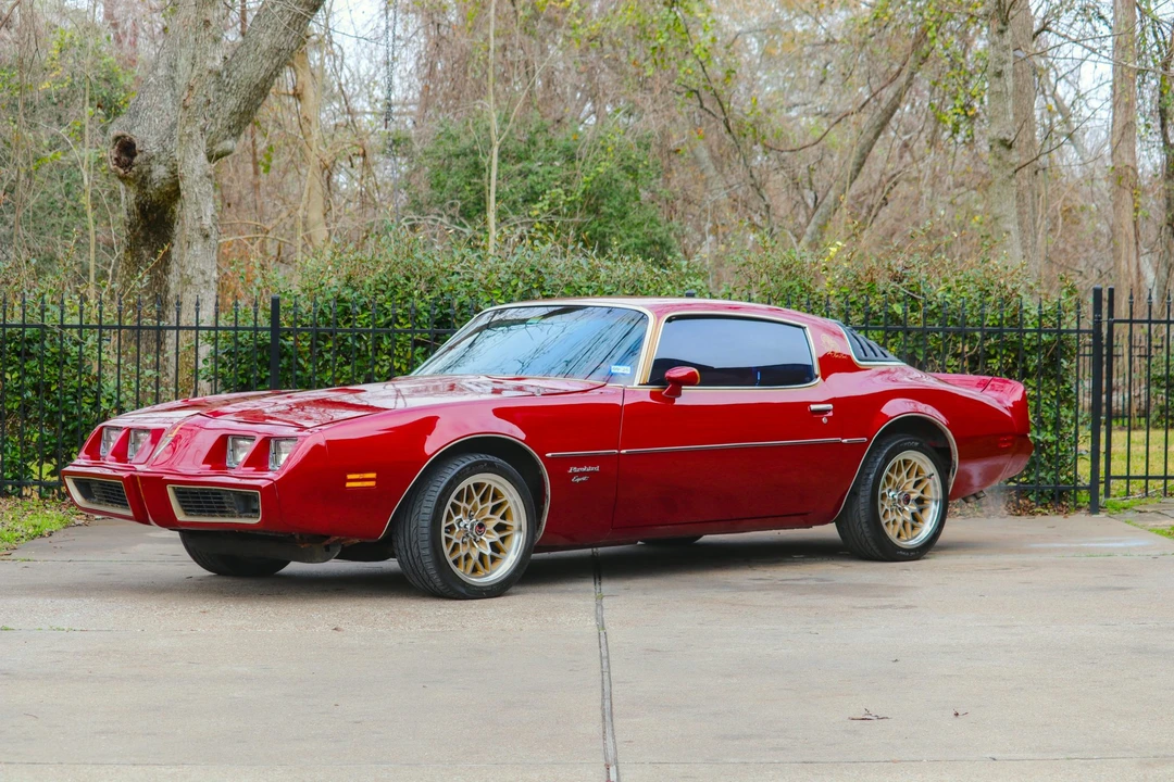 1979 Pontiac Firebird Esprit 2nd Gen - Image 16 of 31