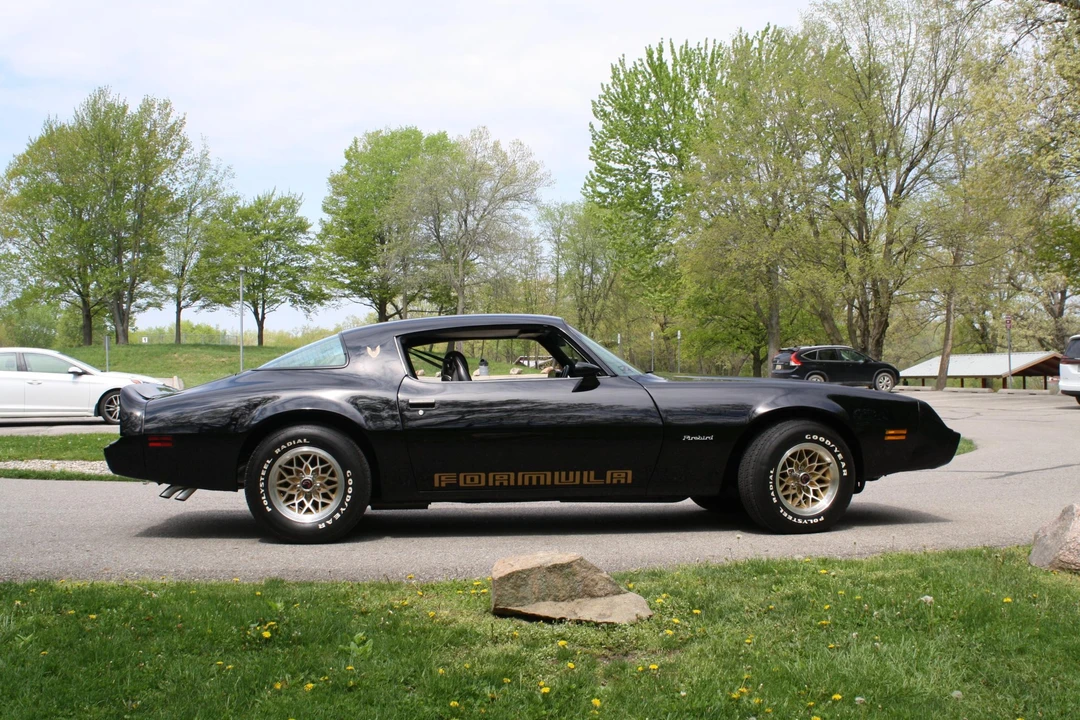 1979 Pontiac Firebird 2nd Gen - Image 10 of 31