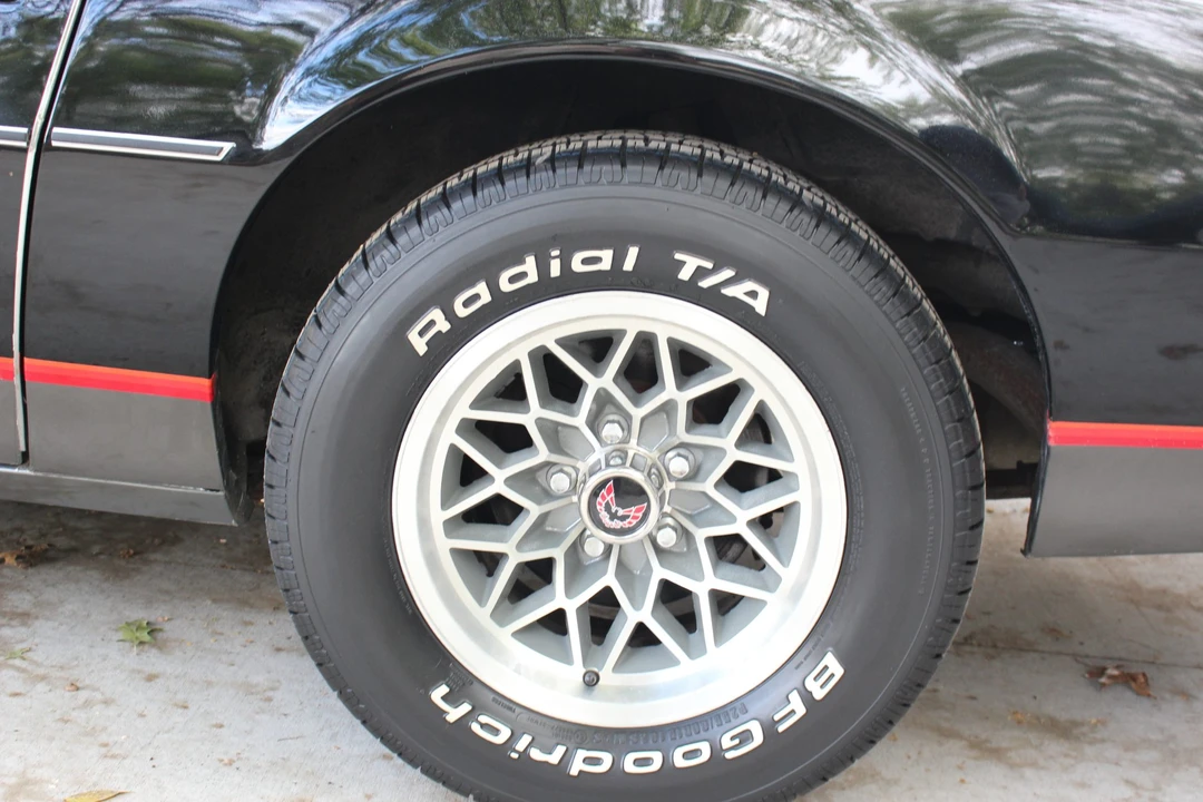 1979 Pontiac Firebird 2nd Gen - Image 27 of 31