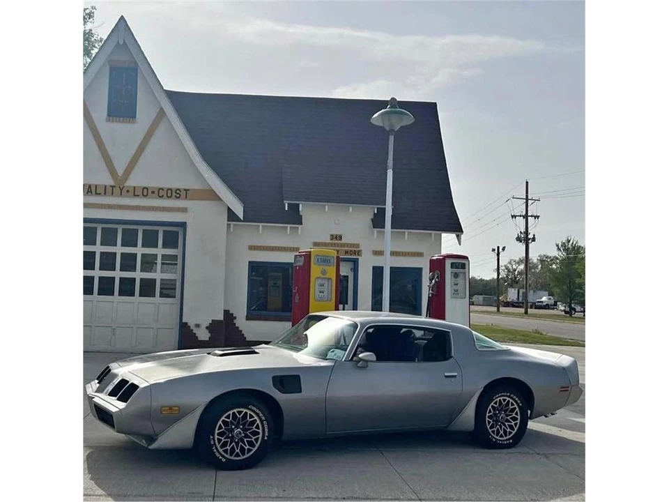1979 Pontiac Firebird Trans Am 2nd Gen - Image 2 of 20