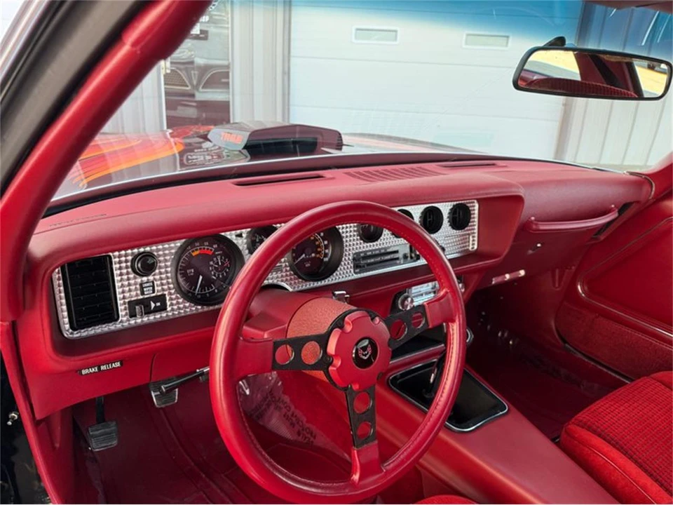 1979 Pontiac Firebird Trans Am 2nd Gen - Image 28 of 31