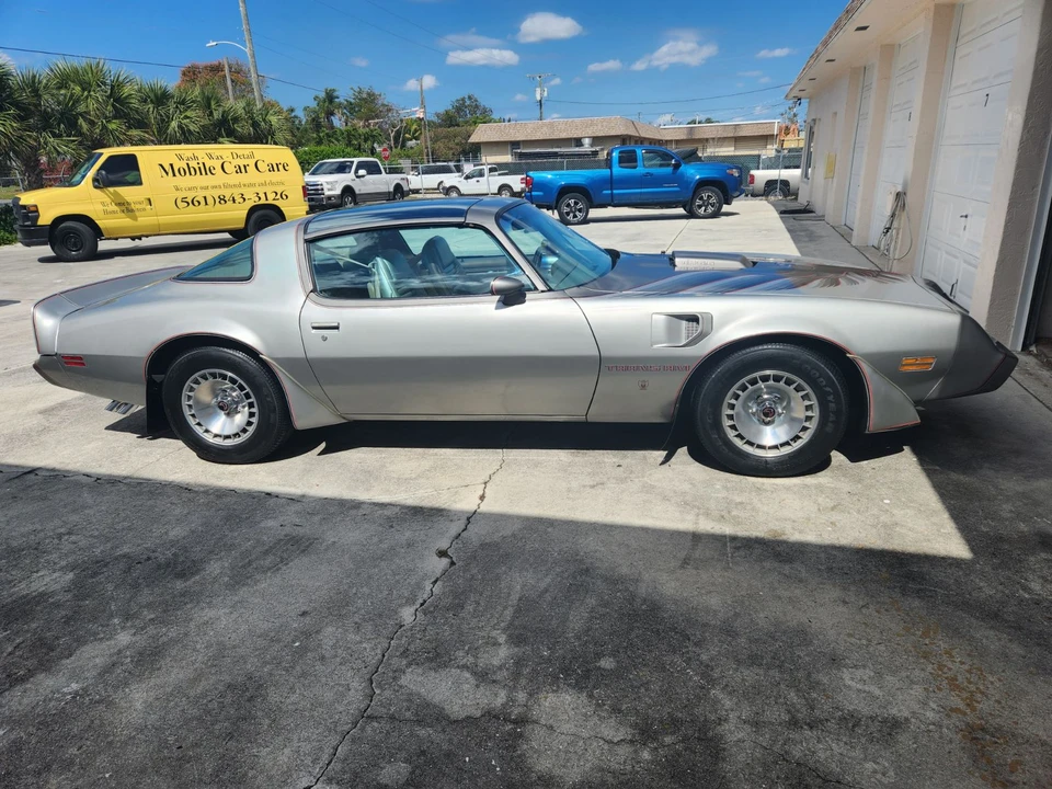 1979 Pontiac Firebird Trans Am 2nd Gen - Image 5 of 31
