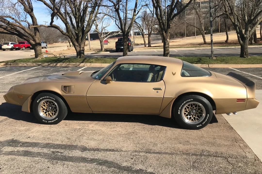 1979 Pontiac Firebird Trans Am 2nd Gen - Image 2 of 31