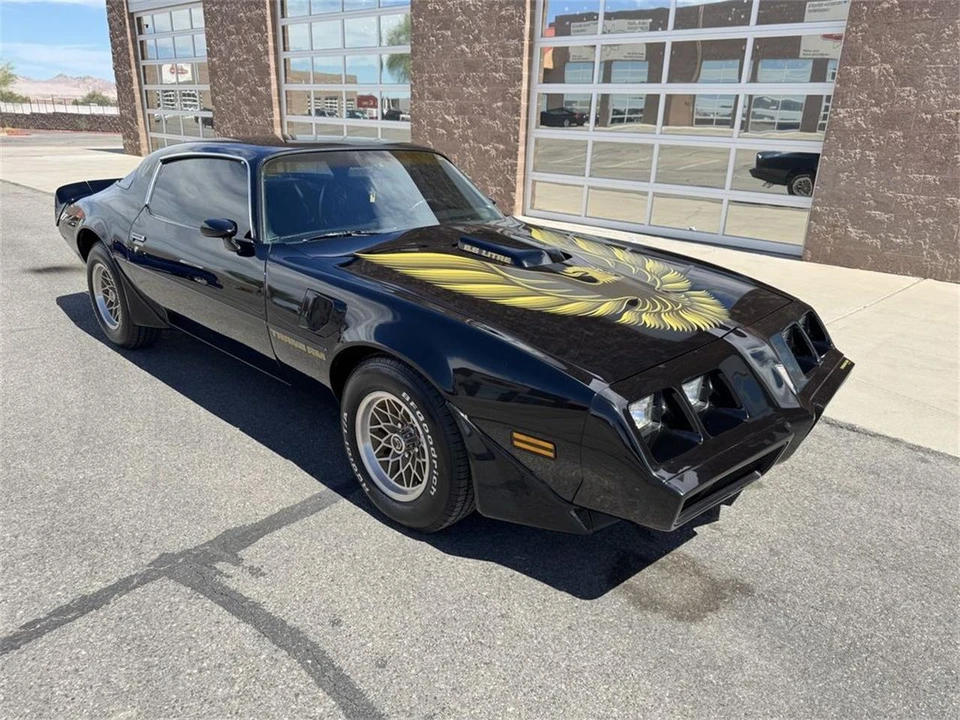 1979 Pontiac Firebird Trans Am 2nd Gen - Image 2 of 24