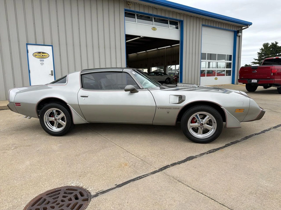 1979 Pontiac Firebird Trans Am 2nd Gen - Image 20 of 31