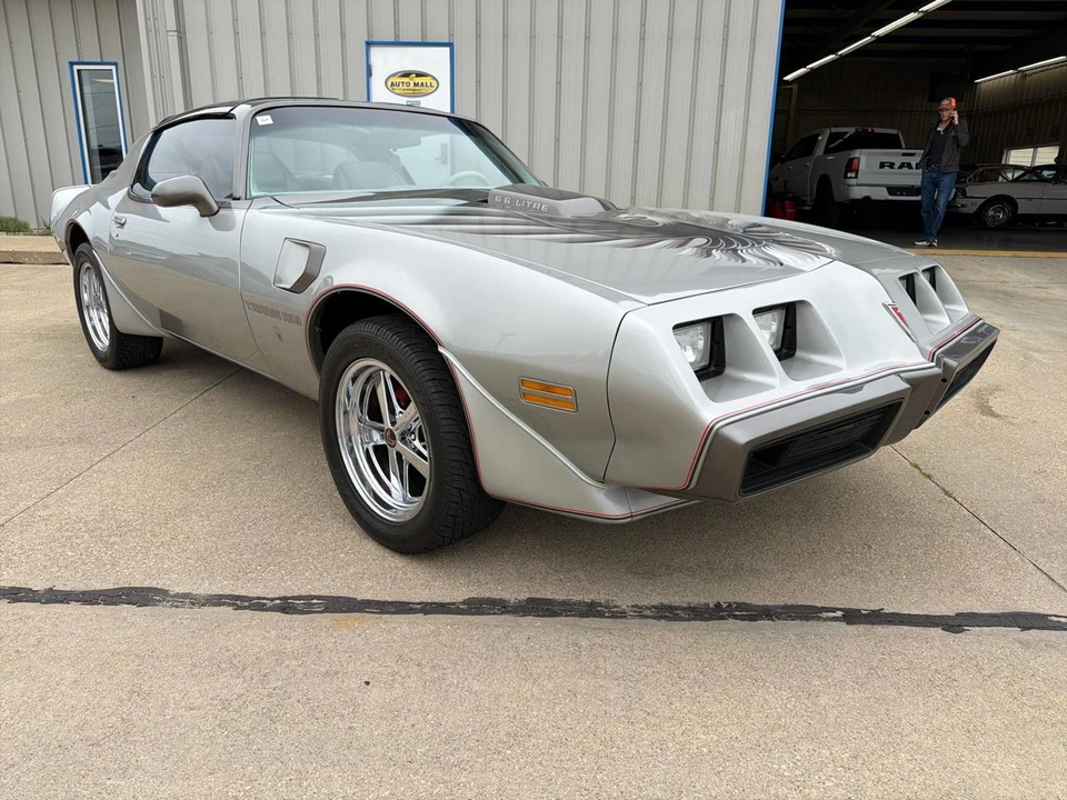 1979 Pontiac Firebird Trans Am 2nd Gen - Image 17 of 31