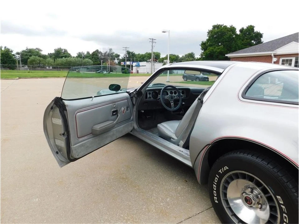 1979 Pontiac Firebird Trans Am 2nd Gen - Image 29 of 31