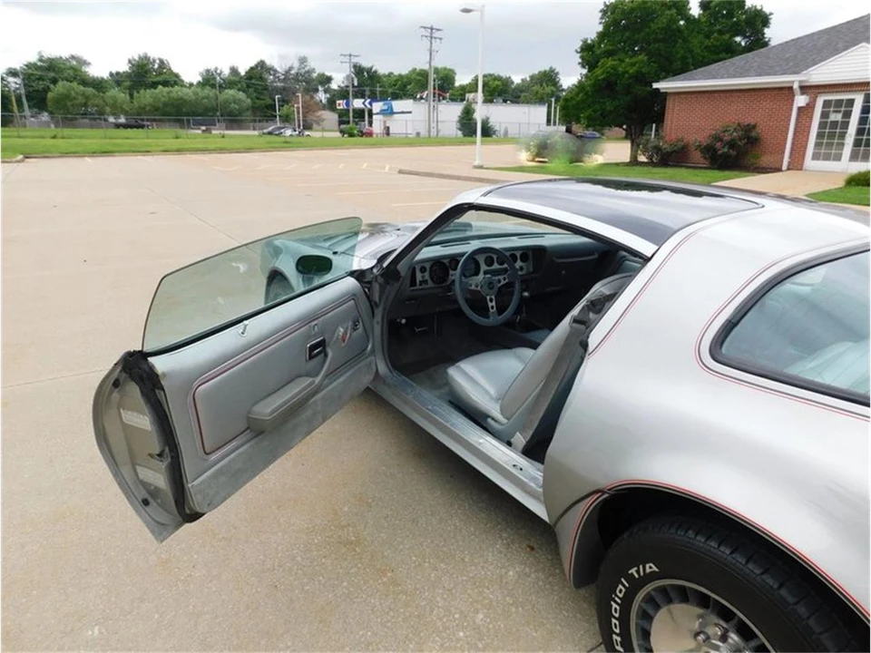 1979 Pontiac Firebird Trans Am 2nd Gen - Image 11 of 31
