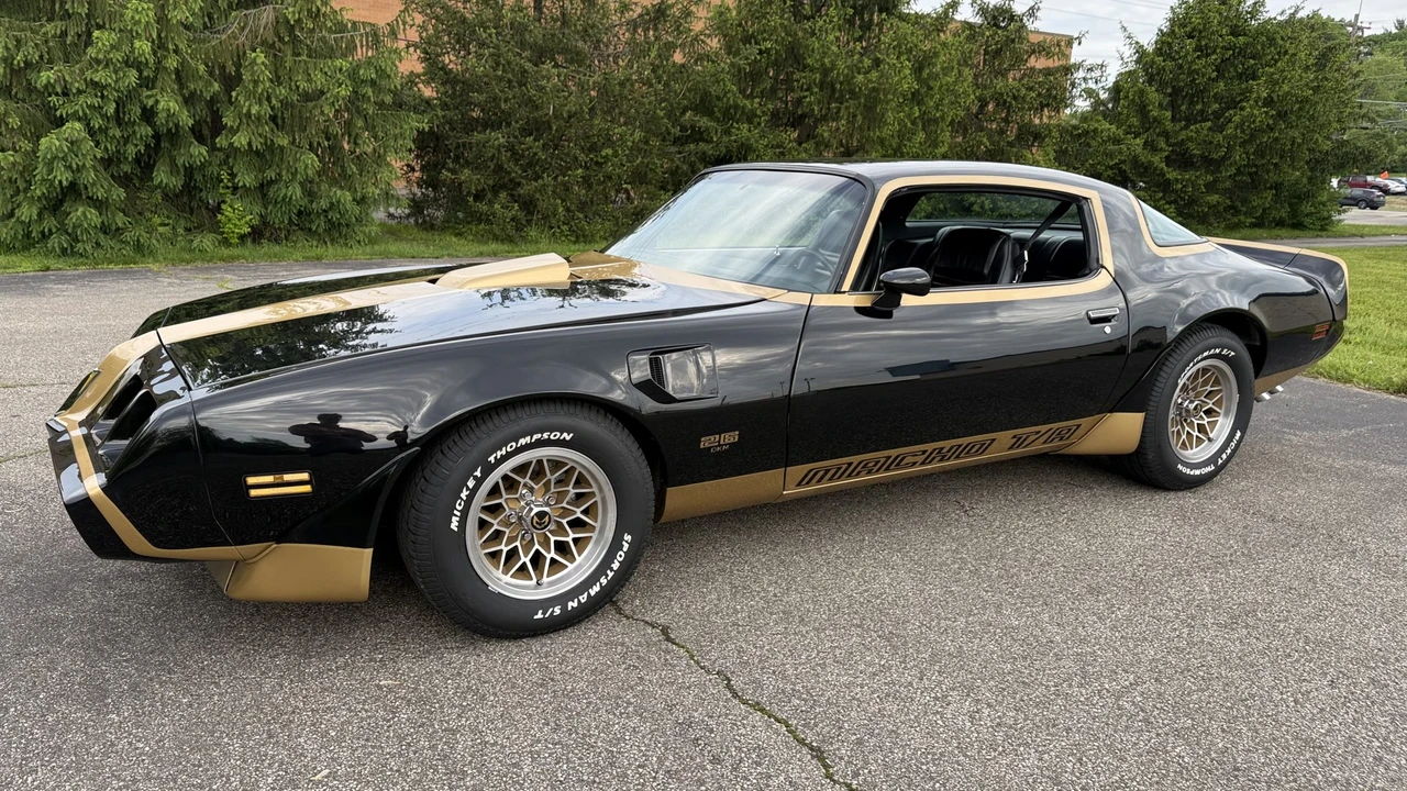 1979 Pontiac Firebird Trans Am 2nd Gen - Image 2 of 31