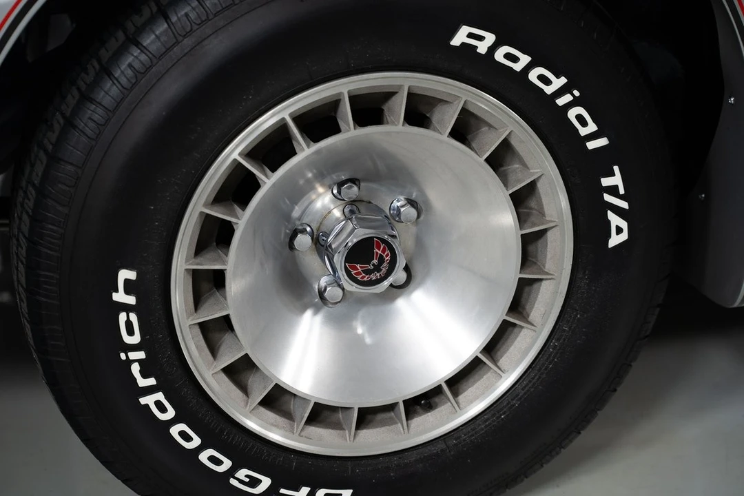 1979 Pontiac Firebird Trans Am 2nd Gen - Image 15 of 31