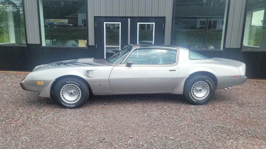 1979 Pontiac Firebird Trans Am 2nd Gen - Image 2 of 20