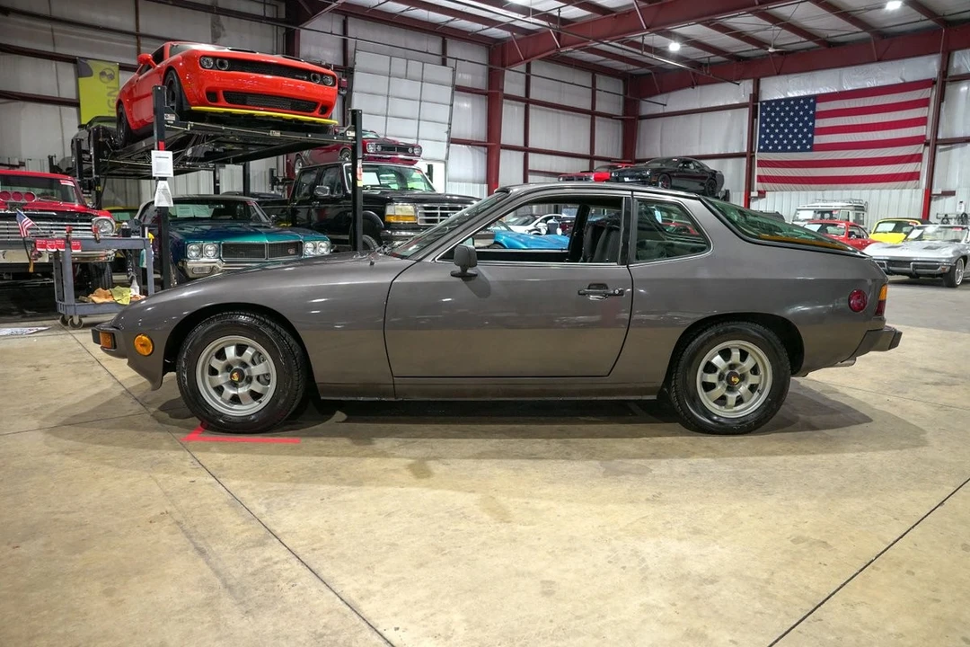 1979 Porsche 924 - Image 2 of 10