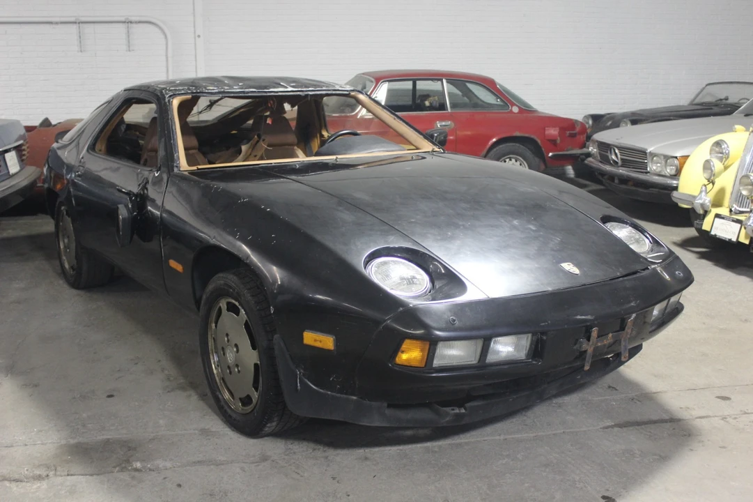 1979 Porsche 928 - Image 2 of 31
