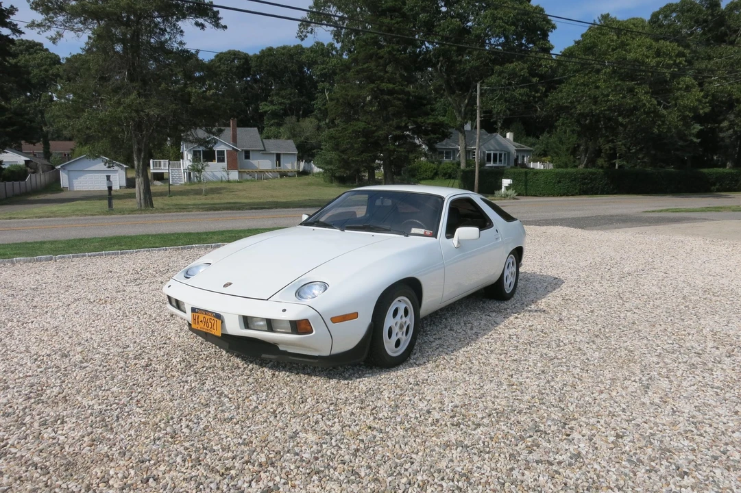 1979 Porsche 928 - Image 2 of 31