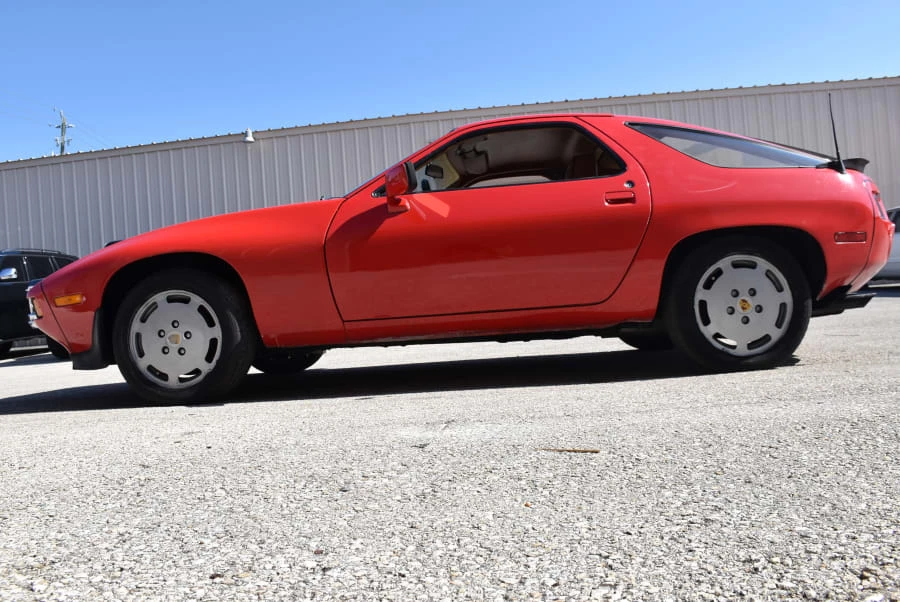 1979 Porsche 928 - Image 2 of 5
