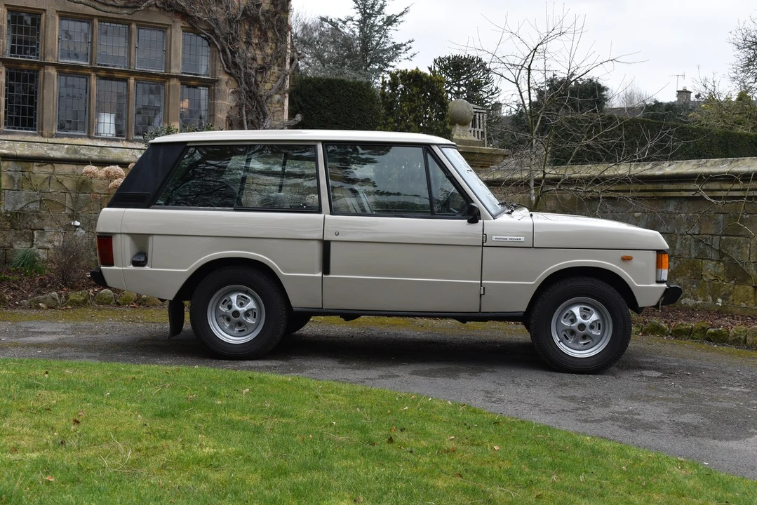 1979 Land Rover Range Rover Classic - Image 9 of 30