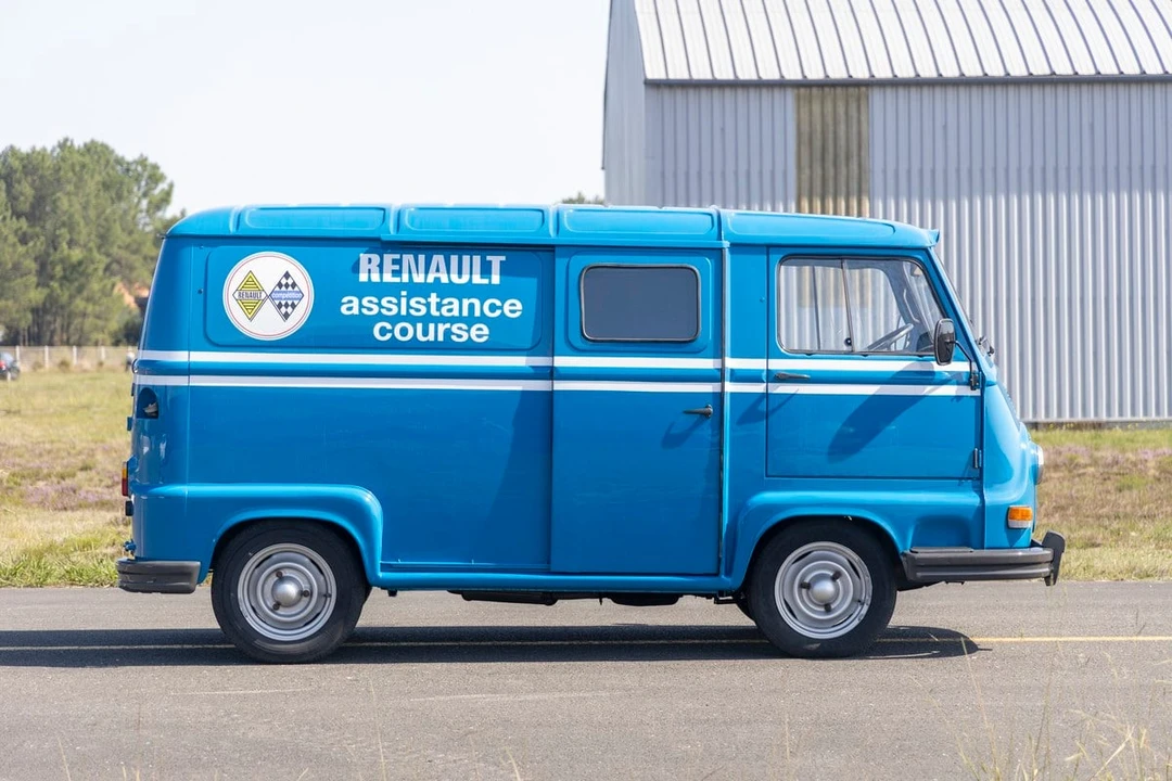 1979 Renault - Image 8 of 30