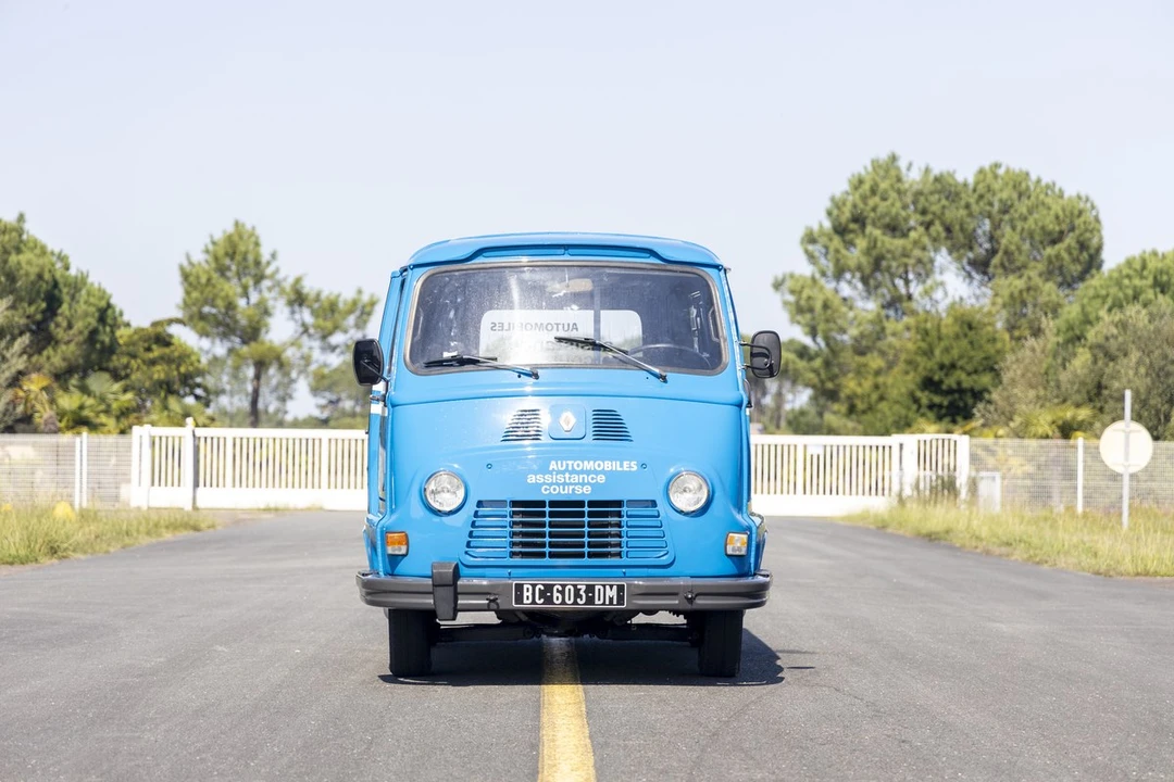 1979 Renault - Image 2 of 30