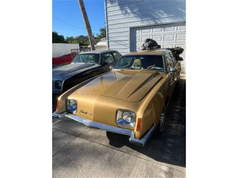 1979 Studebaker Avanti