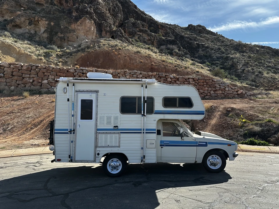 1979 Toyota Dolphin - Image 12 of 31
