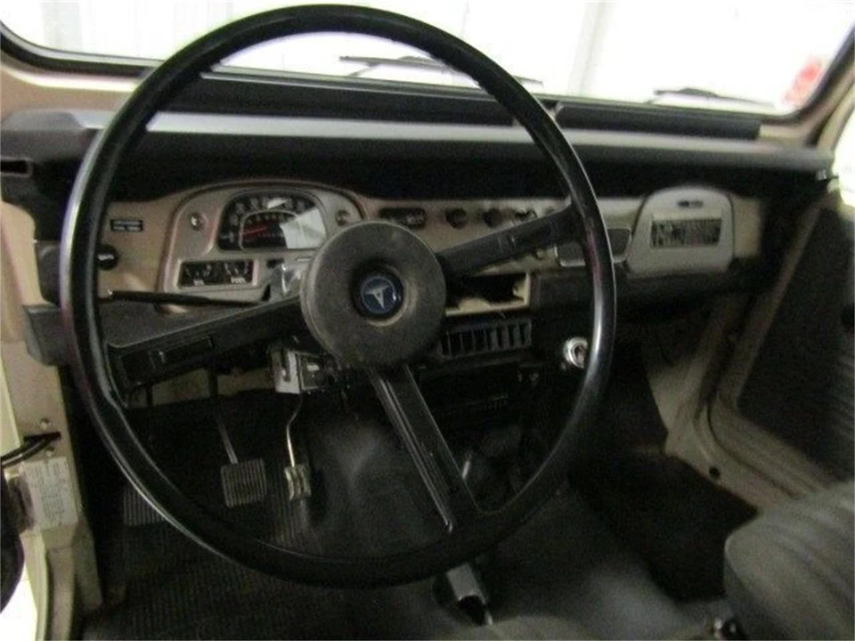 1979 Toyota J40 Land Cruiser - Image 13 of 31