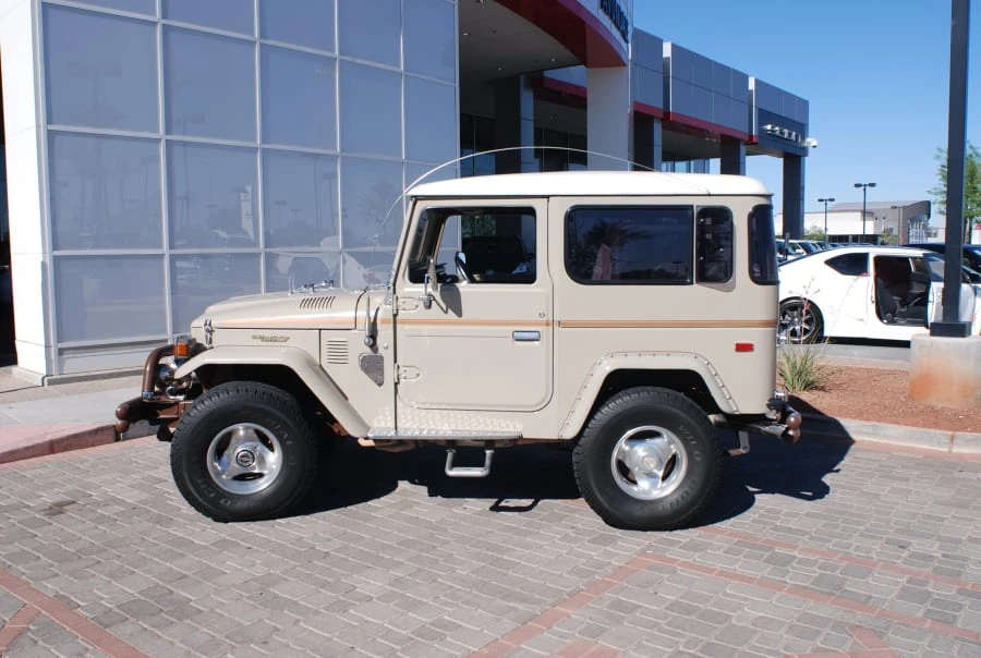1979 Toyota J40 Land Cruiser - Image 2 of 4