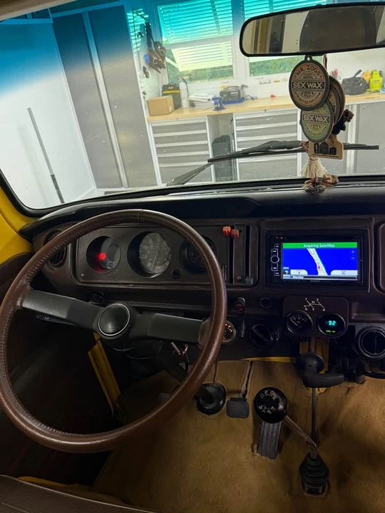 1979 Volkswagen Bay-Window Bus - Image 6 of 10