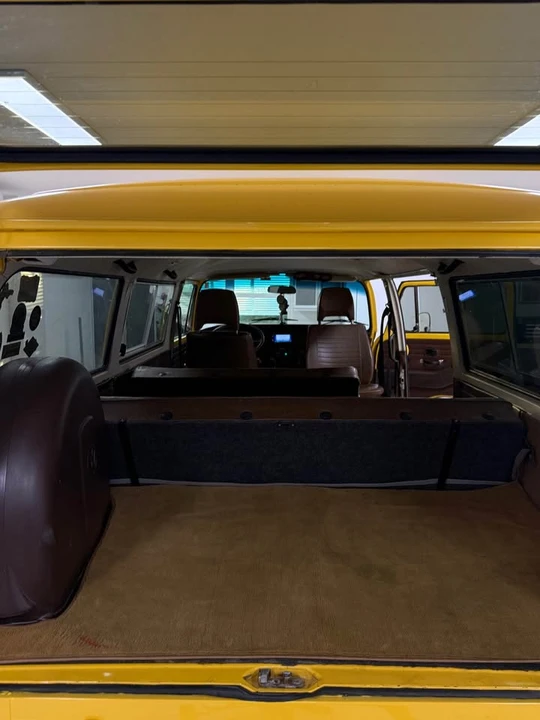 1979 Volkswagen Bay-Window Bus - Image 9 of 10