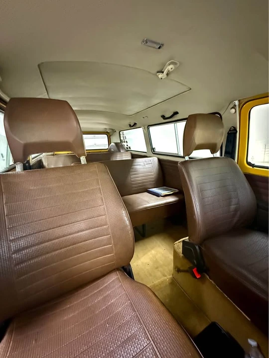 1979 Volkswagen Bay-Window Bus - Image 5 of 10