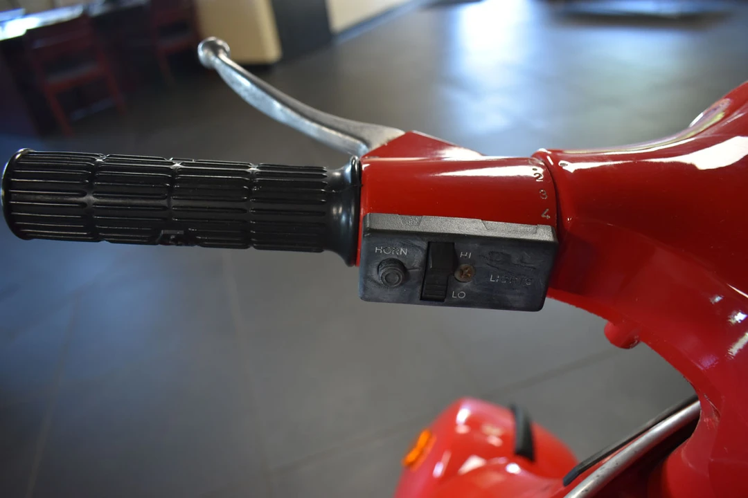1979 Vespa Sei & PX & ET & LX & GT - Image 29 of 31
